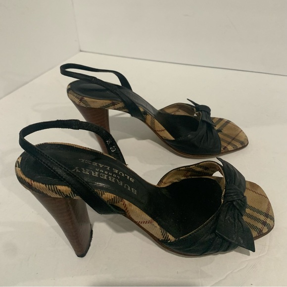 Authentic Vintage Burberrys Sandals - Picture 6 of 11